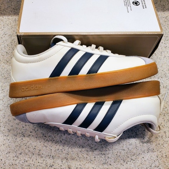 Adidas Classic Court Sneakers White Navy Gum Sole Women US 6.5 Casual - Picture 10 of 11